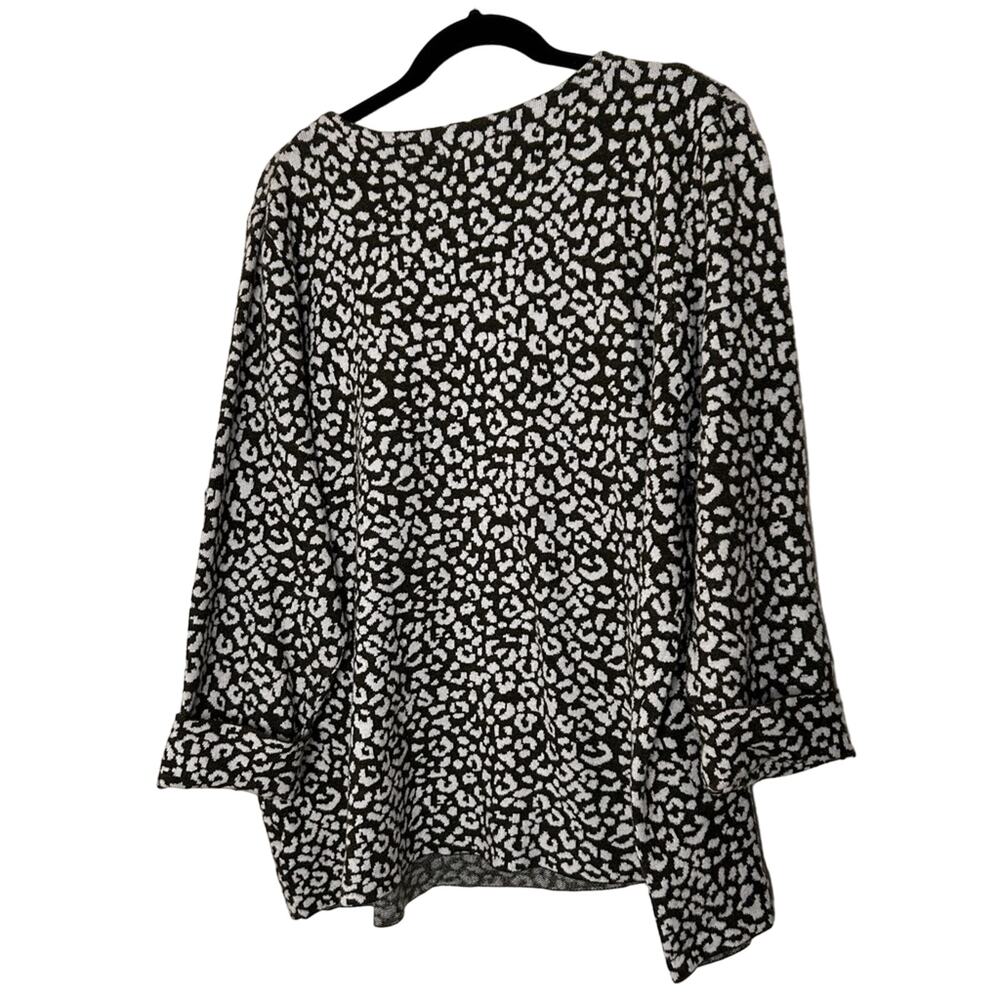Cynthia Rowley leopard print sweater - super soft & cozy size 1X - Picture 2 of 9